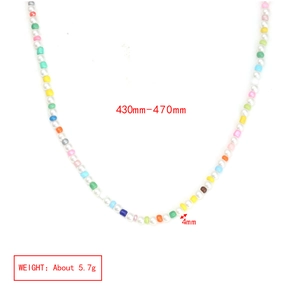 Detail view of pearl and colorful bead necklace with 430-470mm length specifications