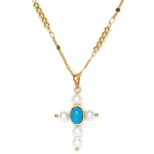 Collier chaîne dorée avec pendentif croix orné de perles et d'une pierre turquoise bleue
