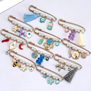 Lot de broches épingles à nourrice œil porte-bonheur dorées avec perles et breloques