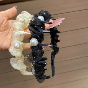 Cerchietto elegante in rete plissettata con perle e fermagli per capelli per acconciatura