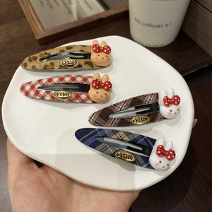 Cute bunny plaid hair clips set including leopard and checkered patterns with resin rabbits