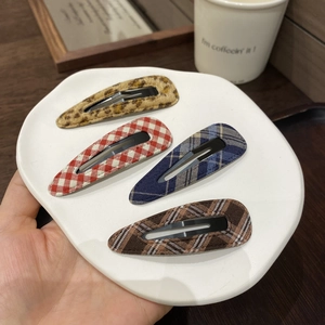 Women's Korean Style Plaid Leopard Fabric Wrapped BB Hair Clip Vintage Autumn Winter Checked Side Pin Fashion Hair Accessories