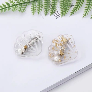 Barrettes à cheveux coquillage en résine transparente avec feuilles d'or et perles