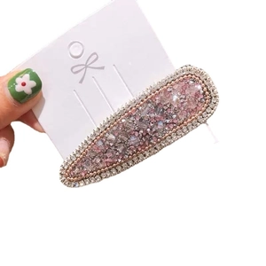 Barrette à cheveux goutte d'eau avec strass roses étincelants et cristaux élégants