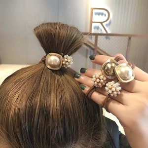 Élastique à Cheveux Style Coréen avec Imitation Künstliche Perle Élégant Anneau en Métal Chouchou pour Femmes Accessoires