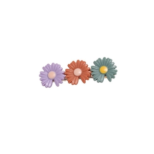 Cute candy-colored daisy flower hair clips for girls with minimalist resin floral design