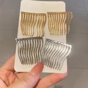 Minimalist wave metal hair comb set in gold and silver finish for hair styling