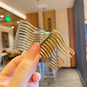 Elegant gold and silver metal wavy hair combs for women styling and hair accessories