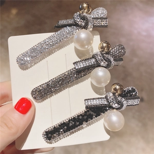 Barrette à Cheveux Nœud en Alliage avec Strass et Künstliche Perle d'Imitation Style Coréen Pince Latérale Bec de Canard pour Femme