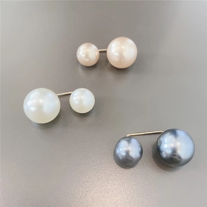 Broche perle élégante de style japonais avec tige dorée en blanc, rose et gris perle