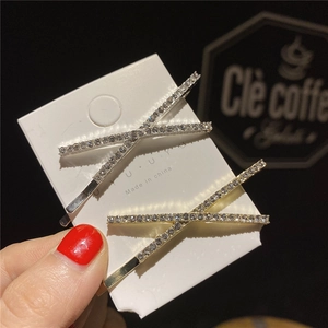 Douce Barrette à Cheveux Simple en Alliage Strass Forme de X Polyvalente Style Coréen Ins Pince à Frange Latérale pour Femme Fille Bijoux de Cheveux
