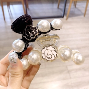 Pinces à cheveux élégantes de style coréen avec fleurs de camélia et perles