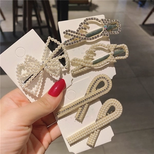 Élégant Ensemble de Barrettes à Cheveux Künstliche Perles et Strass pour Femmes Nœud Forme d'Aile Alliage Doré Accessoires de Mariage