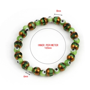 Minimalist evil eye beaded bracelet with green crystal beads and 165mm inner perimeter