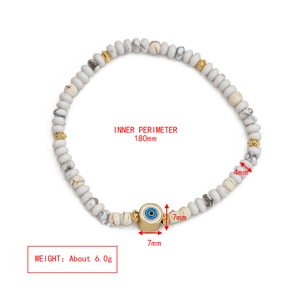 Detail view of 180mm evil eye beaded bracelet with product size and weight measurement