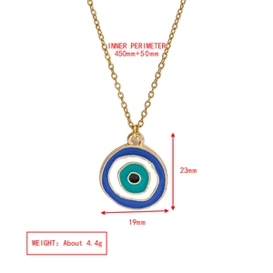 Dimensioni dettagliate della collana con ciondolo a triangolo Evil Eye e peso del prodotto