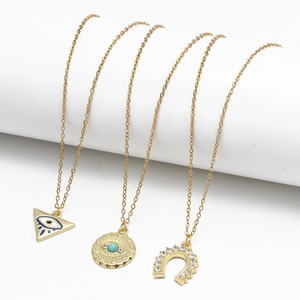Collana Pendente Malocchio in Lega Vintage per Donna Placcata Oro Argento Strass Smalto Ferro di Cavallo Cuore Stella Triangolo Gioielli Etnici Regalo
