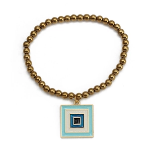 Bracelet tendance œil protecteur avec perles dorées et pendentif carré en émail bleu chic