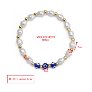 Detailed view of evil eye beaded bracelet with 180mm inner circumference and 5.9g weight
