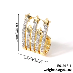 Goldene Ohrmanschette mit Sternen und funkelndem Zirkon für einen trendigen Look