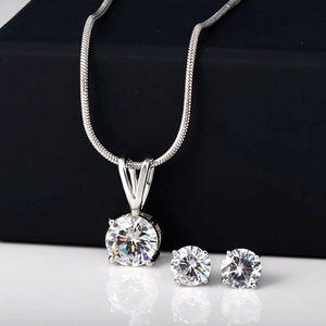 Elegantes Zirkonia Schmuckset Rundschliff Anhänger Halskette Und Ohrstecker Für Damen Braut Hochzeit Schlangenkette Schmuck