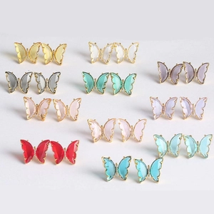 Élégantes Boucles d'Oreilles Clous Papillon en Verre pour Femmes Alliage de Cuivre Incrusté de Strass Style Mori Bijoux Minimalistes