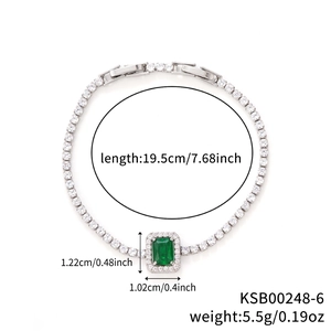 Detailed view of emerald green rectangular zircon bracelet with 19.5cm length specifications