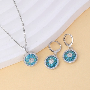 Parure collier et boucles d'oreilles en argent avec cristal bleu et zircone