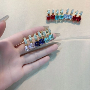 Boucles d'Oreilles Créoles Luxueuses en Zircone Carrée Colorée pour Femmes en Cuivre Plqué Or Bijoux de Mariage Géométriques