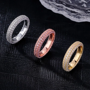 Bague Éternité Luxueuse en Cuivre Avec Micro-Pavé de Zircone pour Femme Bijoux de Mode Accessoire de Mariage Fête