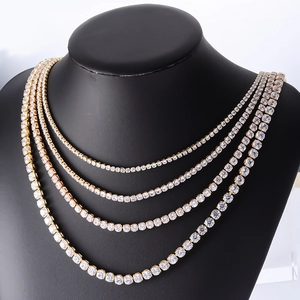 Iced Out Goldene Cuban Link Tennis-Halsketten mit Zirkonia-Steinen in vier Größen