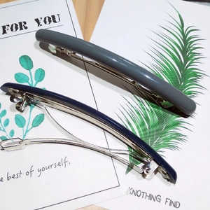 Barrettes à cheveux minimalistes bleu marine et gris foncé avec finition brillante