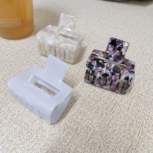 Three-piece set of hollow square hair claws in white, marble, and floral textures