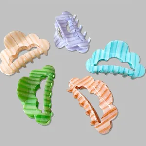Lot de grandes pinces à cheveux rayées en cinq couleurs au design de nuage