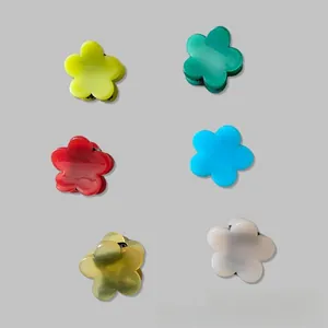Lot de 6 mini pinces à cheveux en forme de fleurs colorées en résine mate assortie