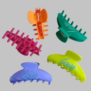 Five-piece set of colorful shark hair clips with Love rhinestone lettering for women