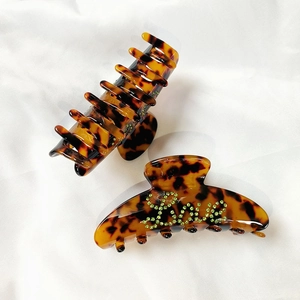 Retro tortoiseshell hair claw clip set with green rhinestone Love lettering for women