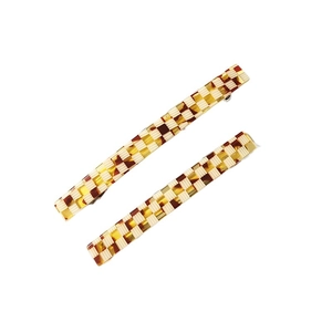 Set di due fermagli per capelli francesi in acetato con motivo a scacchi ambra e crema