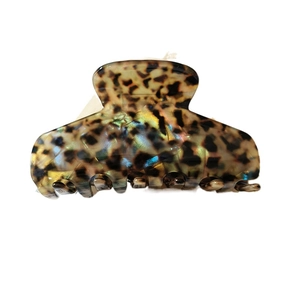 Elegant 9cm tortoiseshell hair claw clip with iridescent finish for thick hair styling