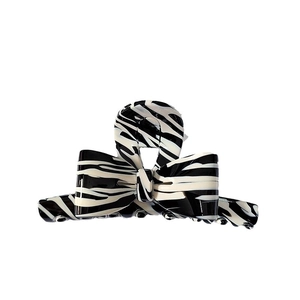 Pinza per capelli vintage francese con motivo zebrato e fiocco in acetato da donna