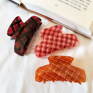 French Vintage Plaid Hair Claw Acetate Shark Clip Elegant Checkered Hair Accessory For Women Back Of Head Hair Clamp