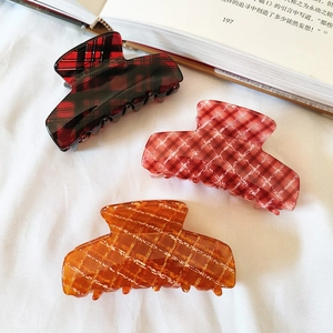 Three-piece set of French red plaid acetate hair claws for women in vintage style