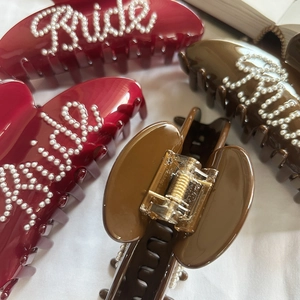 French style acrylic claw clips with Bride pearl letters in red and brown colors