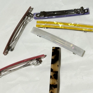 Set of minimalist striped acetate hair clips with rectangular spring back for women