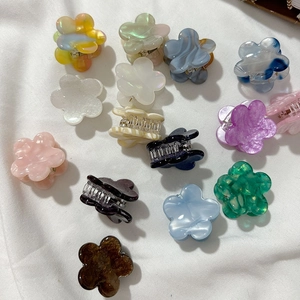 Mini colorful acetate flower hair claws with marble and glitter finish for women