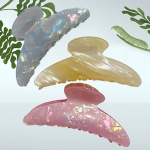 French Elegant Large Moon Hair Claw Clip For Women PVC Shell Marble Texture Shark Clip Non-Slip Thick Hair Accessories