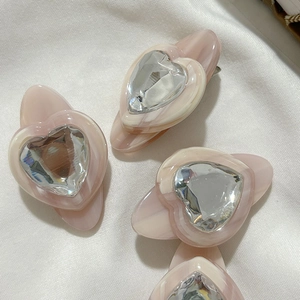 Barrettes à cheveux coeur en acétate style français avec strass brillants en lot de 4