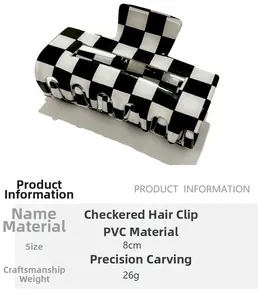 Detailed size specifications and PVC material info for the 8cm checkerboard hair claw