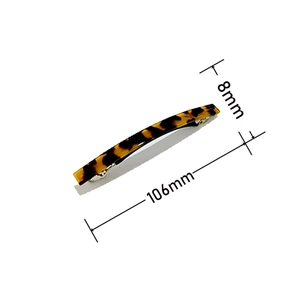 Elegant tortoiseshell acetate hair barrette with 106mm length and metal spring clip