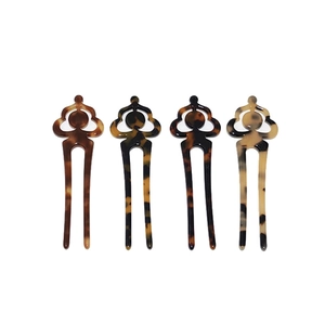 U-shaped hair pins set with marble acetate finish and elegant vintage cloud design